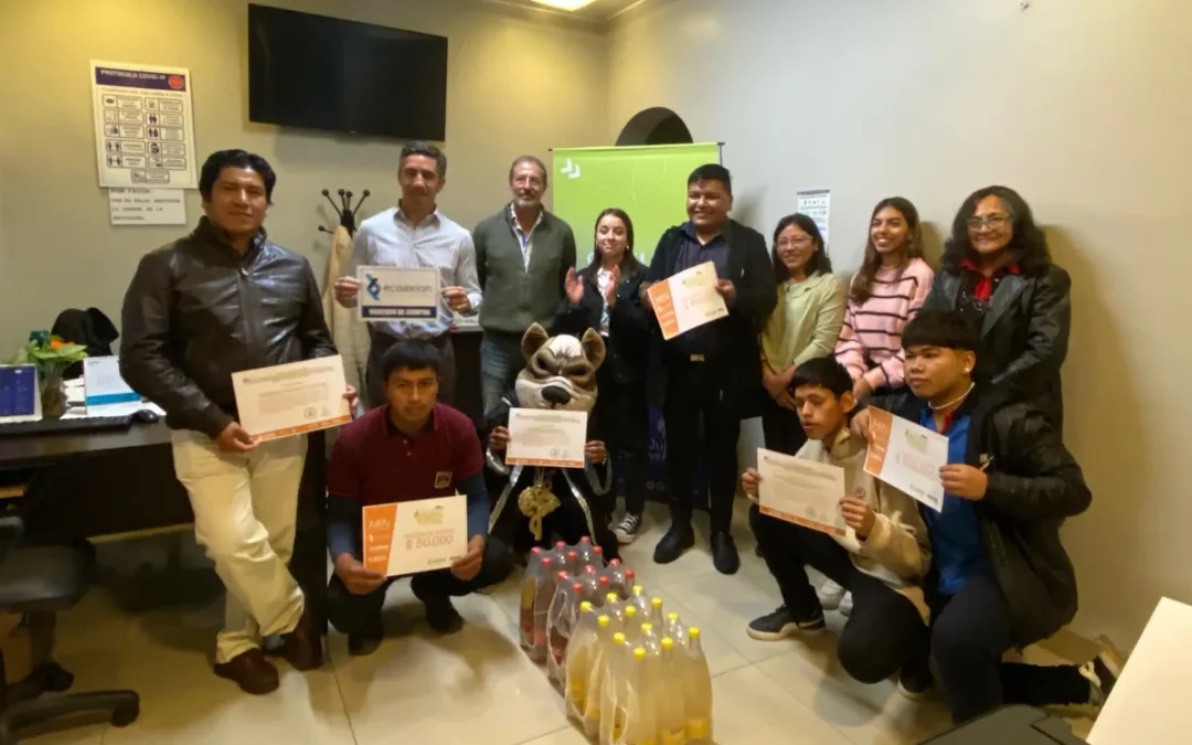 Los tres ganadores del Concurso Influencia con impacto recibieron sus premios